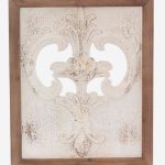 Pannello in abete intagliato e MDF