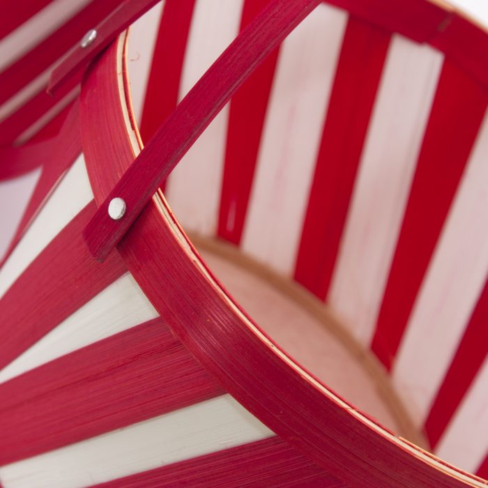 Cesto natalizio decorativo in bambù bicolore rosso bianco in set di due - immagine 2