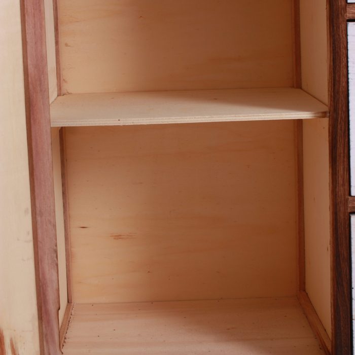 Credenza bicolor in paulonia con cassetti - immagine 4