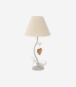 lampade shabby chic, lampada con decorazione a cuore