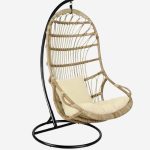 Poltrona pensile in rattan naturale