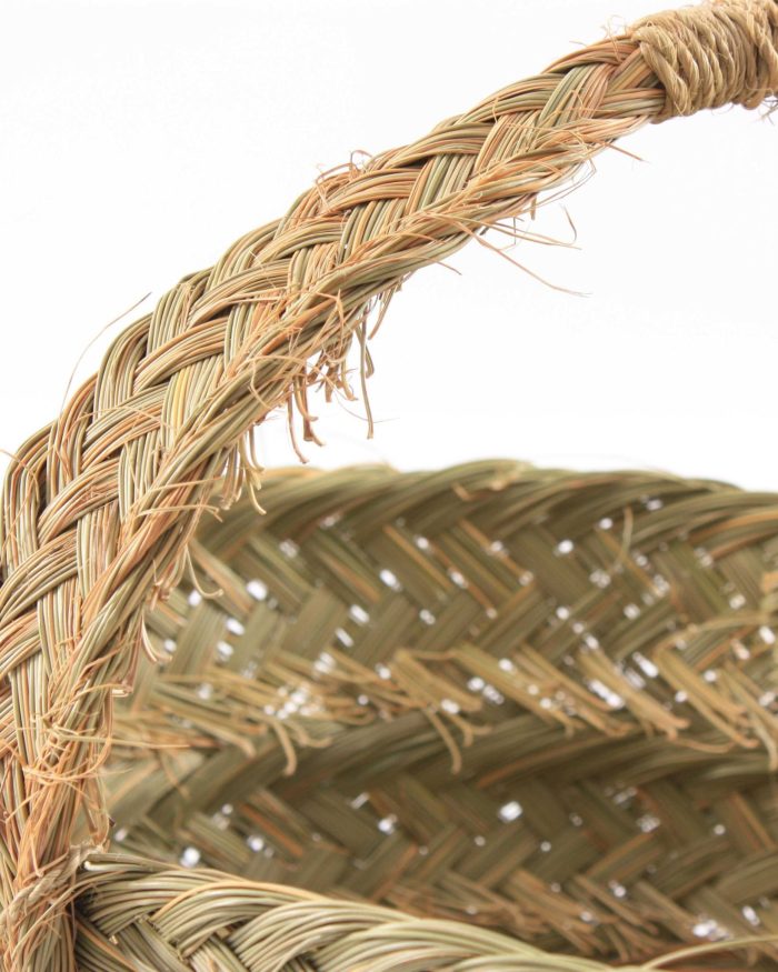 Cesto in giunco con manico - immagine 2