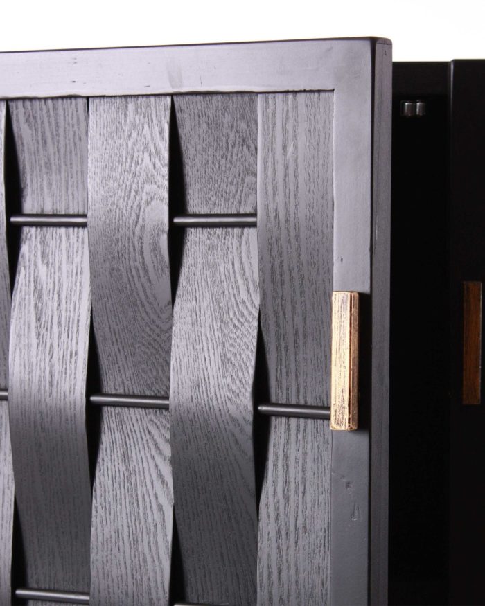 Credenza nera in legno di pino intrecciato Macao - immagine 2