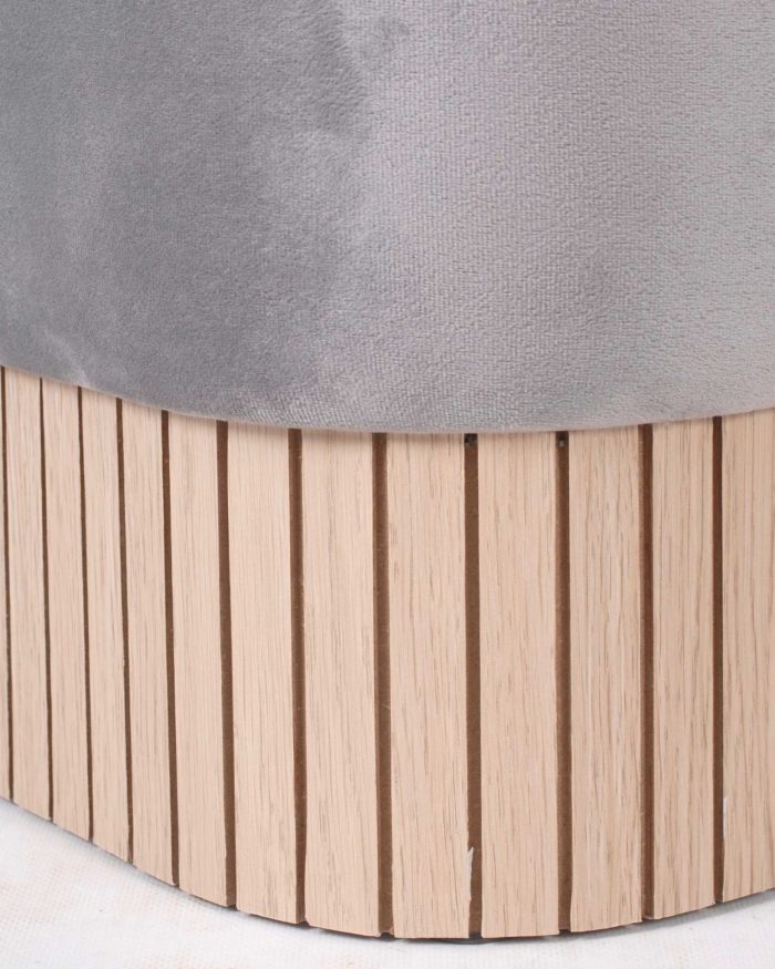 Pouf in velluto grigio - immagine 2