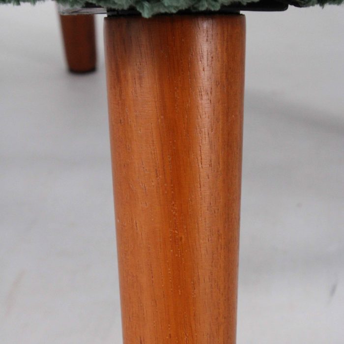 Poltrona "Elfo" in tessuto verde effetto bouclé - immagine 8