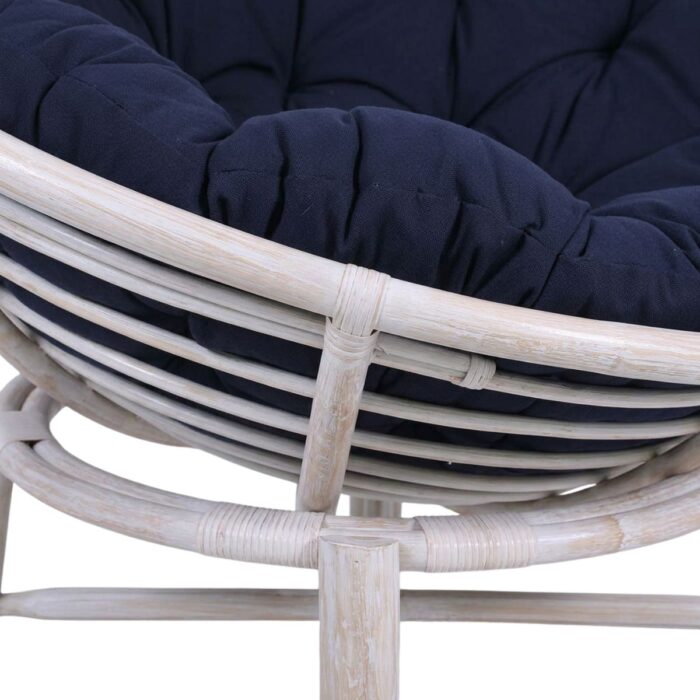 Poltrona "Papasan" rotonda in legno e rattan bianco - immagine 7
